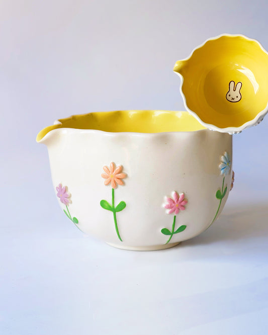 [Preorder] Daisy Garden Bunny Matcha Bowl